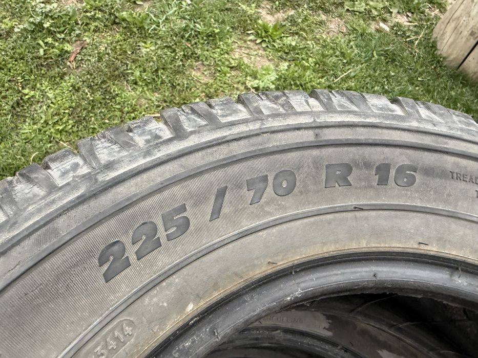 Резина Мишлен 225/70/16