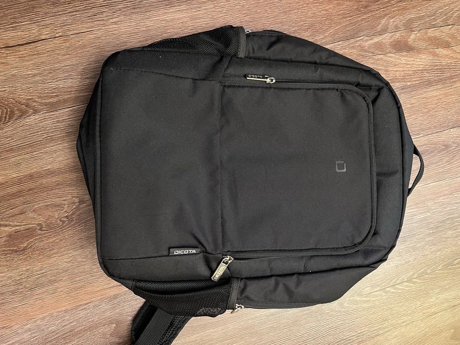 Vand geanta - ghiozdan pentru calculator