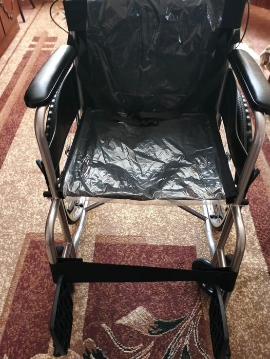 Кресло коляска новая