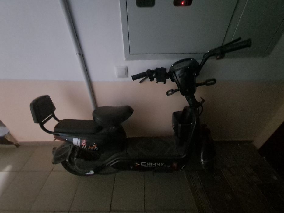 Продам хороший электро скутер