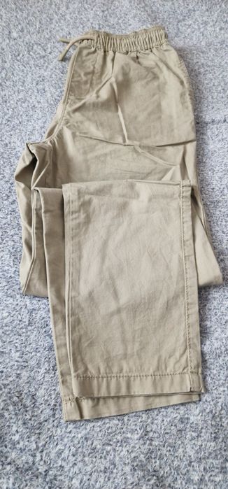 Pantaloni casual