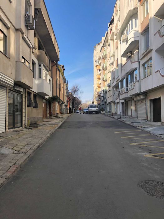 Дава се под наем Гараж / Паркомясто в Варна, Спортна зала - 16 кв.м за 142.8 € - Снимка #4