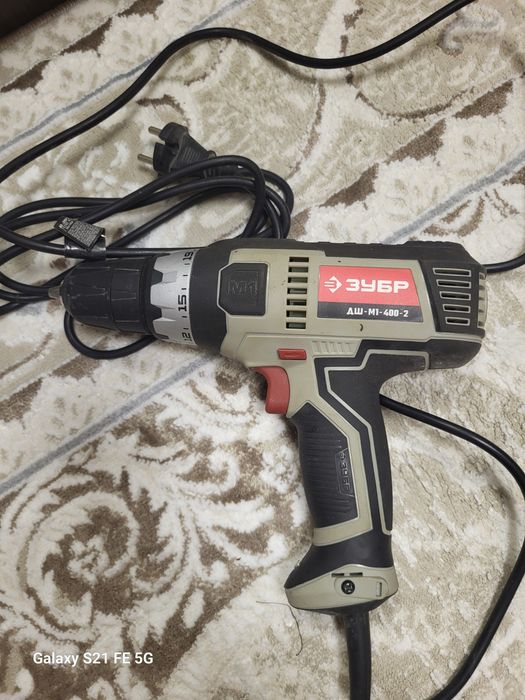 Продам шуруповёрт