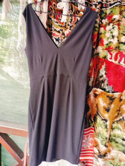Rochie neagră de damă H&M – Croială elegantă petrecută (envelope/wrap style) fără mâneci, mărimea M