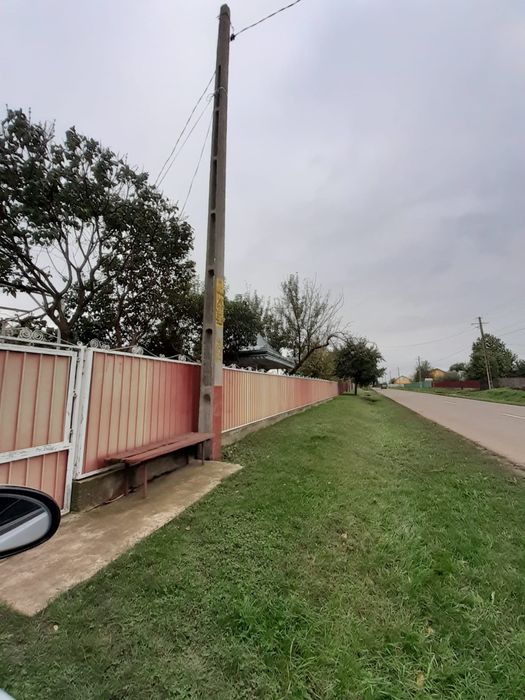 vând sau schimb casă