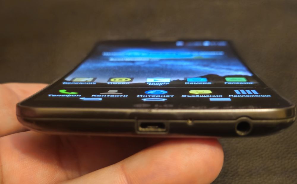 Телефон LG  G Flex 4G