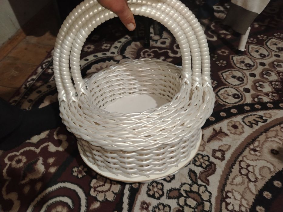 Gul savatlar meva savatlar bor