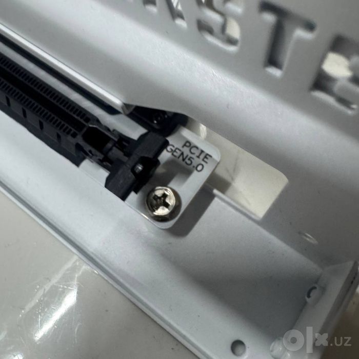 Вертикальный PCIE 5.0 Riser кронштейн для видеокарты