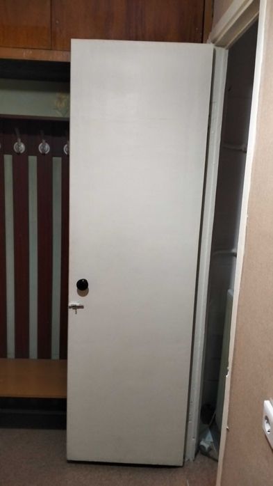 Отдам двери межкомнатные даром