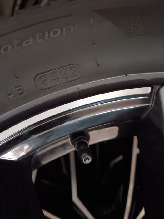 Set jante aliaj prindere 5x114.3 et 50 cu anvelope iarna 235/50/19 kia Hyundai mazda Renault Nissan