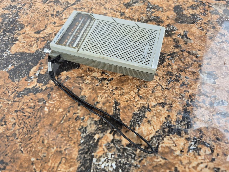 Vând Radio portabil marca Sanyo model RP-5065-functional