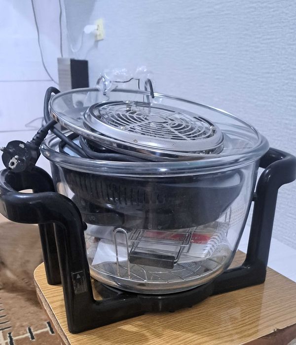 Продаётся б/у МУЛЬТИВАРКА