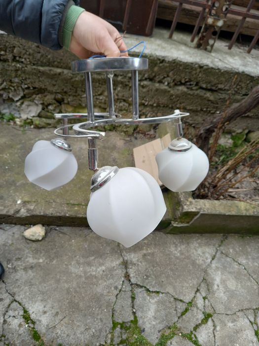 Полилей за хол или спалня