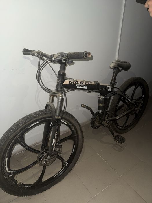 Велосипед.        .