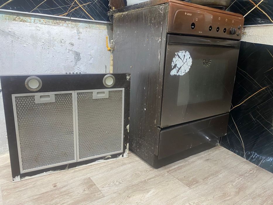 продам кух гарнитур и газ плиту