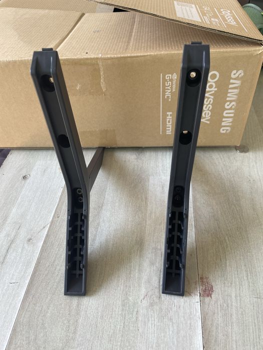 Picioare televizor LG diagonala 125 cm