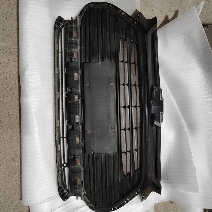 Tracker 2 redline ablisovka sotiladi b/u 35$