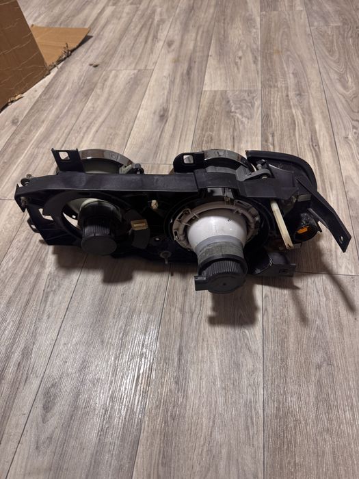 Продам фары bmw e34 hella