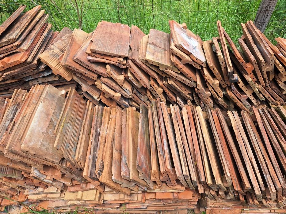 Țiglă modelul  solzi