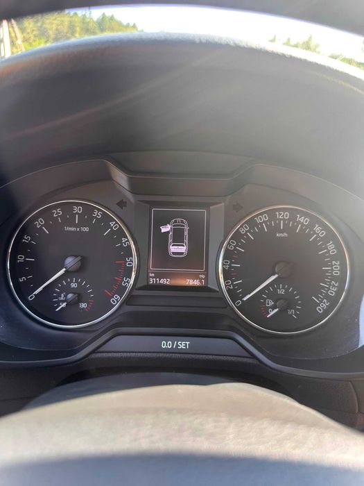 Skoda Octavia 3 2015 1.6 TDI Greenline 110HP