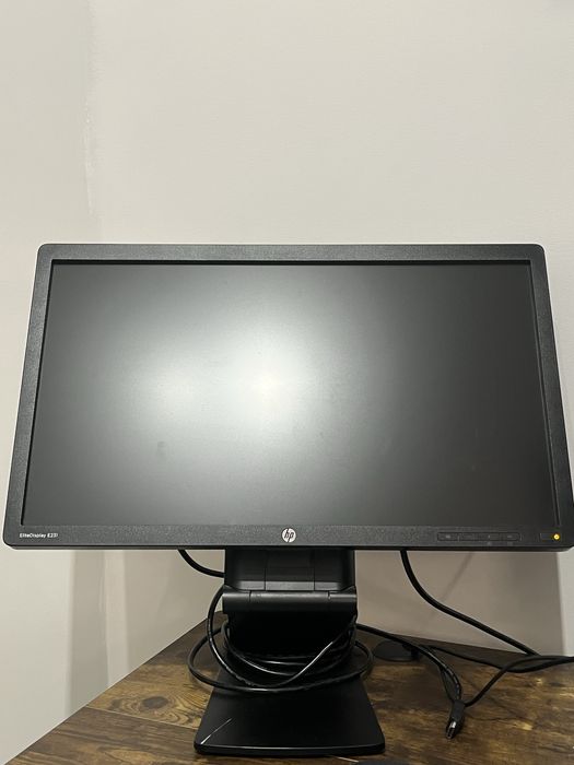 Монитор HP EliteDisplay E231