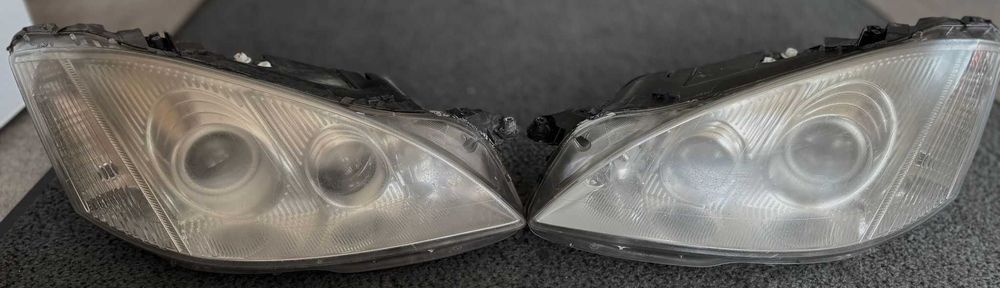 Faruri Mercedes S Class Stanga/Dreapta  W221 BOSCH 0301 216 282 900buc