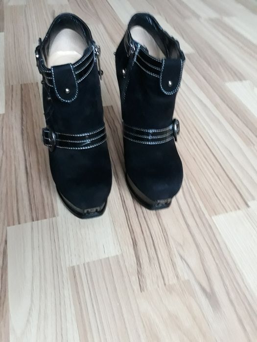 Botine Glossi piele naturală interior și exterior!
