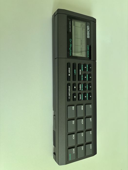 Boss DR-220A в отлично състояние