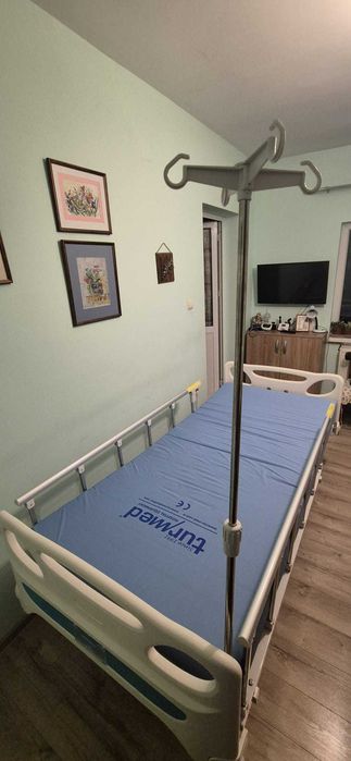 Pat de spital cu saltea