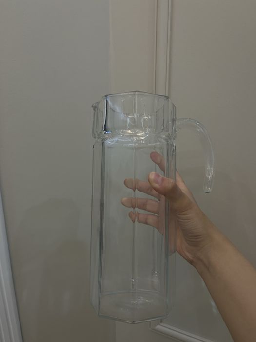 Красивый кувшин для напитков — 1500₸