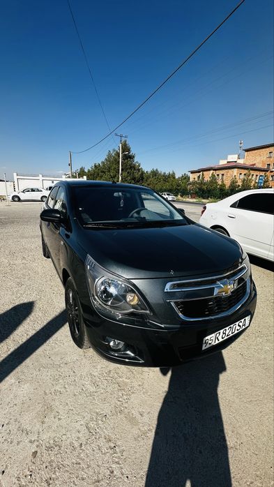 Chevrolet Cobalt Midnight 2025