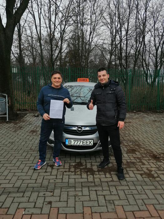 Scoala de șoferi-Automată-Manuală/instructor auto