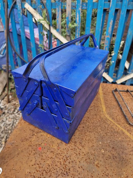 Продам ящик чемодан