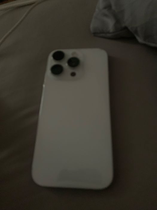 Iphone 16 pro (128)