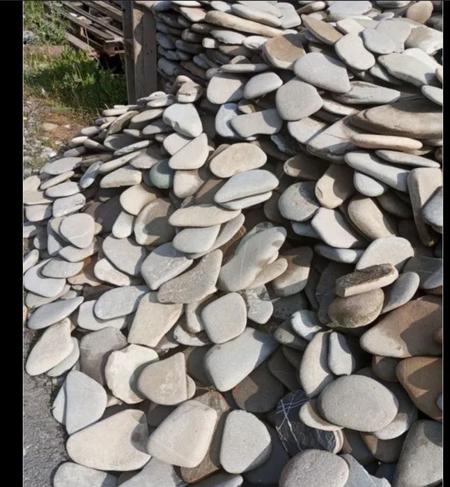 vand piatra naturala de garla