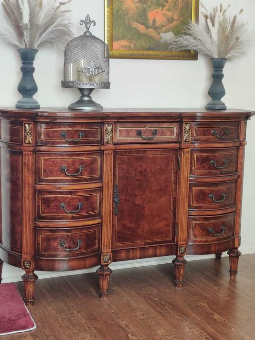 комод деревянный