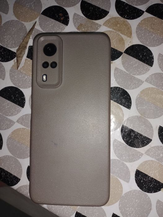 Vivo y53s сгоревший есть одна трещина на экране