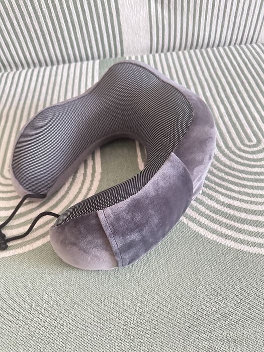 Срочно продам подушка для полета