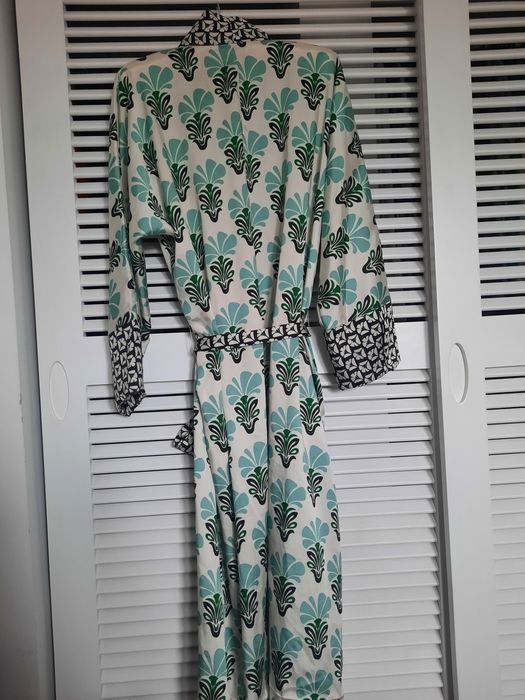 Halat din material satinat