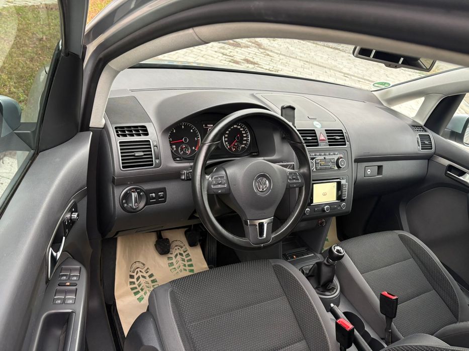Volkswagen Touran 2.0 TDI 140(cp) Bi-xenon+Led Navi Camera 234.000km