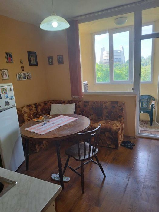 Продава се Двустаен апартамент в Плевен, 9-ти квартал - 54 кв.м за 1204 €/кв.м - Снимка #4