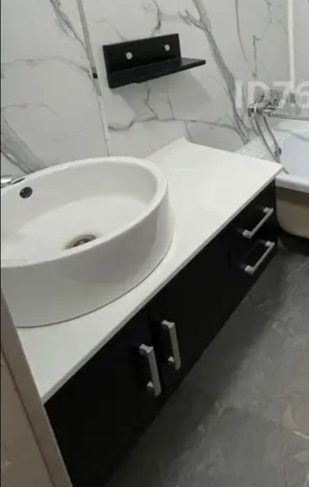 Продам навесно шкаф