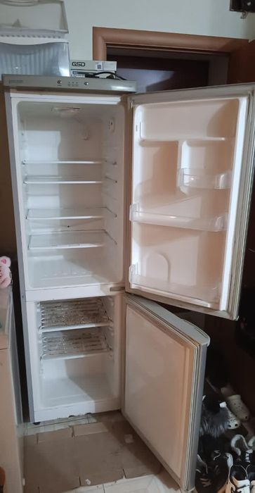 Срочно продам холодильник