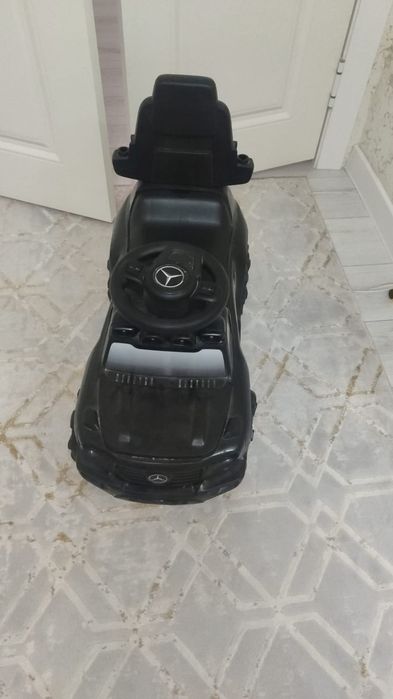 Продам детскую машинку