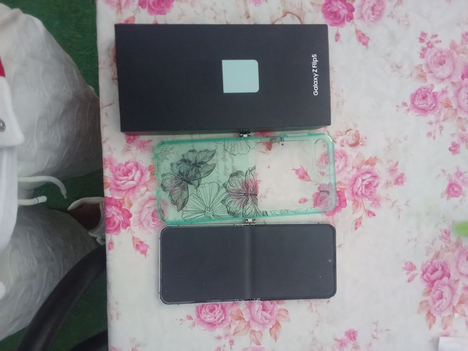 Samsung z flp5 este spart