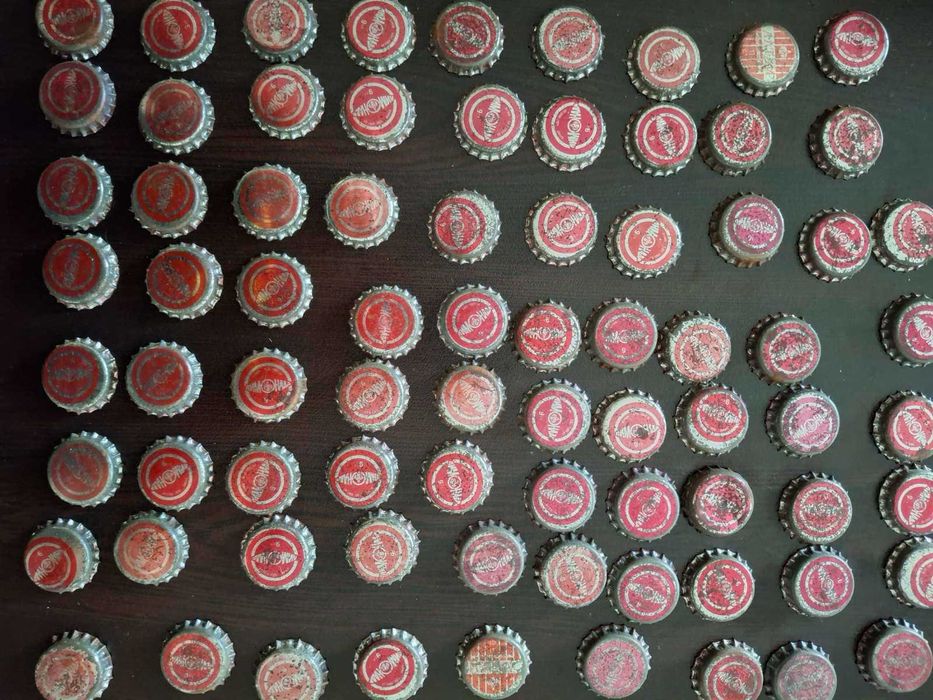 Стари капачки от бутилки