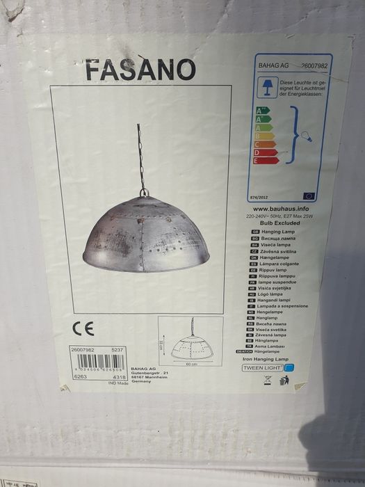 vand lampi, noi suspendate