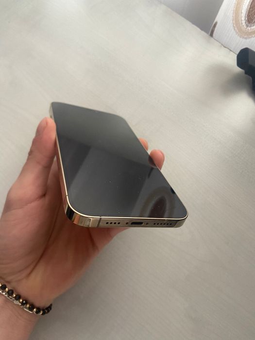 Vând iPhone 12 Pro max