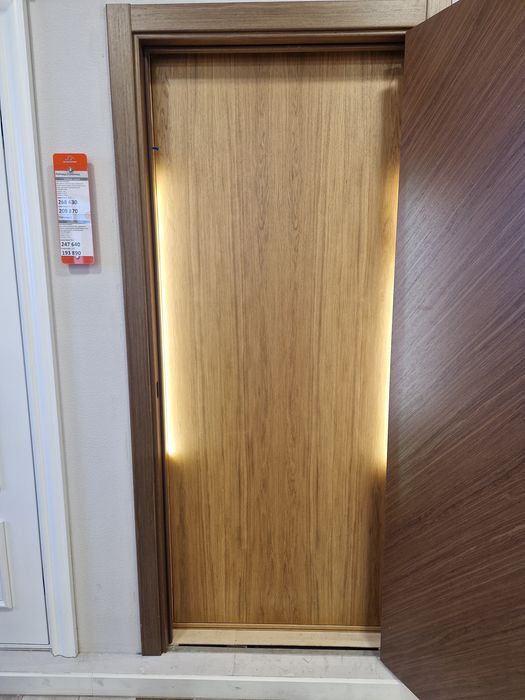 Продаются двери с выставки