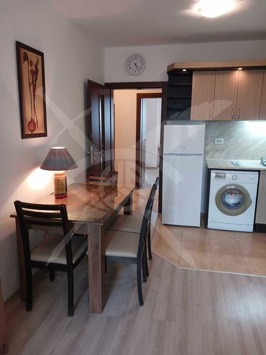 Двустаен апартамент - Погреби - 653